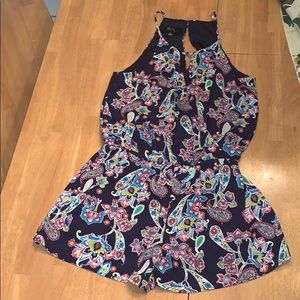 Floral spaghetti string romper!